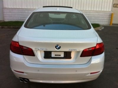 BMW BMW7201YLBMW528Li Sedan