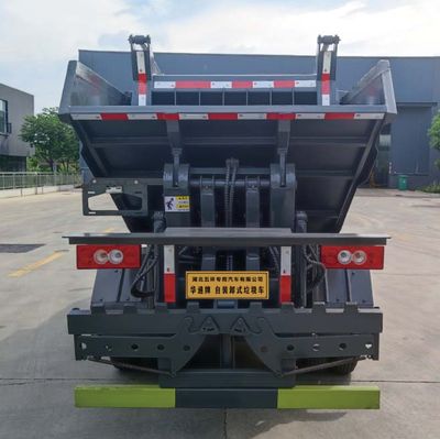 Huatong brand automobiles HCQ5035ZZZBJ6 Hydraulic Lifter Garbage truck 