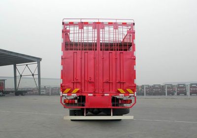 Haowo  ZZ5317CCQN466GD1 Livestock and poultry transport vehicles