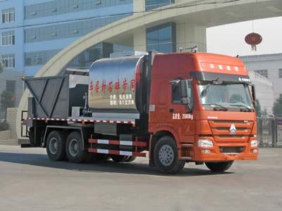 Cheng Liwei  CLW5250TFCZ4 Synchronous gravel sealing vehicle