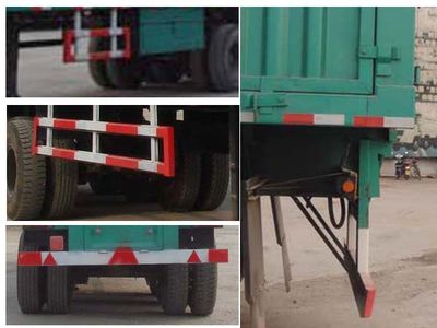 Xiangli  XLZ9321XXY Box transport semi-trailer