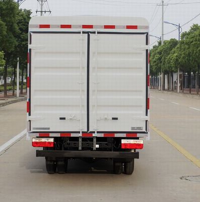 Dongfeng  EQ5040CCYD16DCAC Grate type transport vehicle