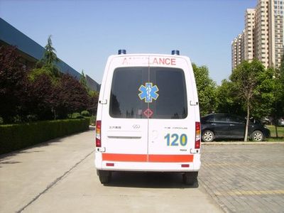 Langang  XLG5033XJHCY4 ambulance