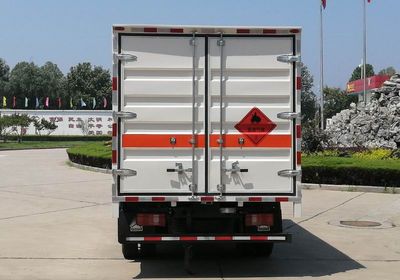 Haowo  ZZ5047XRQH3315F145H Flammable gas box transport vehicle