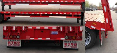 Pengqian  LPY9401TDP Low flatbed semi-trailer