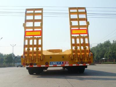 CIMC ZJV9403TDPHJB Low flatbed semi-trailer