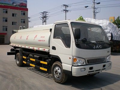 Xingniu  XCG5091GHY Chemical liquid transport vehicle