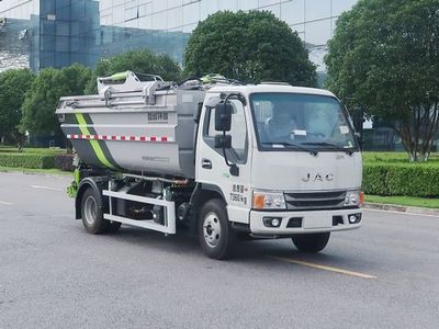 Zhonglian Automobile ZBH5070ZZZHFE6 Hydraulic Lifter Garbage truck 