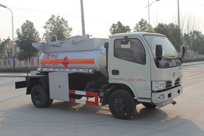 Runzhixing  SCS5040GRYD Flammable liquid tank transport vehicle