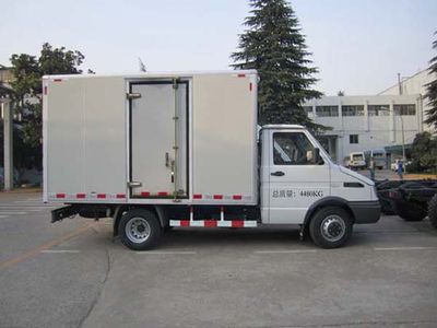 Iveco NJ5046XXYLZA Box transport vehicle