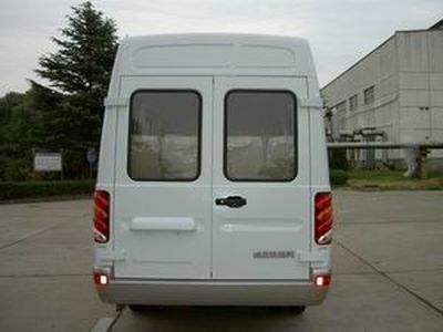 Iveco NJ6716DA6 Large passenger cars