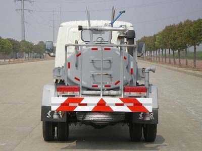 Dongfeng  EQ5040GSS20D3 Sprinkler truck