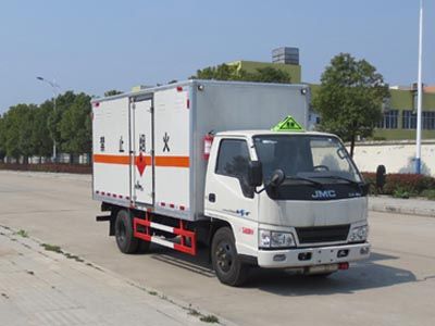 Jiangte brand automobiles JDF5060XRYJ5 Flammable liquid box transport vehicle