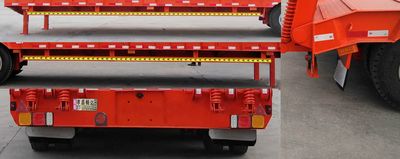 Lu Junda  XCD9400TDP Low flatbed semi-trailer