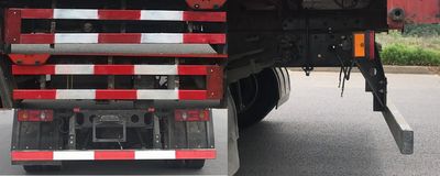 Dongfeng  DFH5040CCYBX2A Grate type transport vehicle