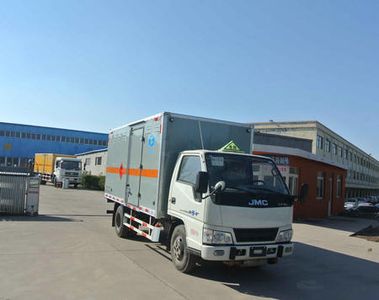 Chunxing  ZZT5043XRQ5 Flammable gas box transport vehicle