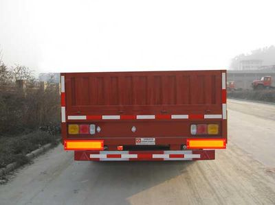 Dongfeng  EQ9381BT Semi trailer transport vehicle