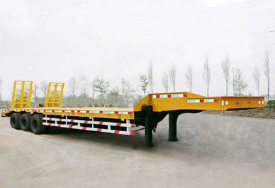 Xunli  LZQ9390TDP Low flatbed semi-trailer