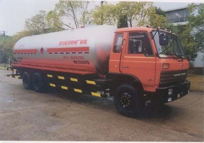 46 WHC5242GYQLiquefied gas transport vehicle