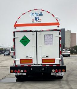 Mingxin  NMX9400GDYY Low temperature liquid transport semi-trailer