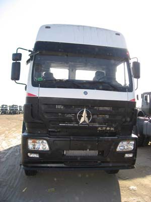 Northern Mercedes Benz ND4241L29J Tractor