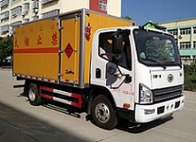 Cheng Liwei  CLW5045XRYC5 Flammable liquid box transport vehicle