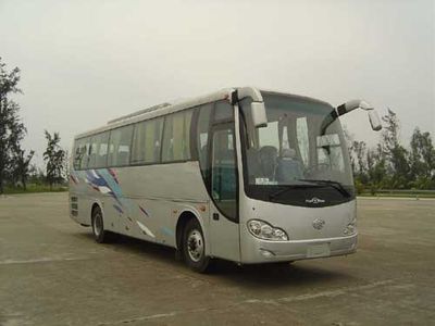 The Taihu Lake XQ6113YH2 coach