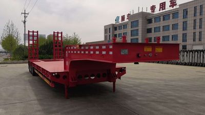 Lu Lu Tong  WSF9406TDP Low flatbed semi-trailer