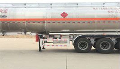 Chuanteng  HBS9403GYYL Aluminum alloy oil transport semi-trailer