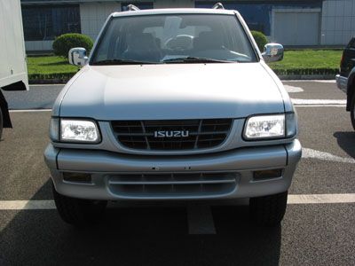 Isuzu  QL5470DY11ZH Command vehicle