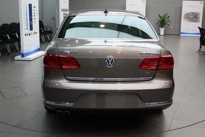 Volkswagen  FV7207FCDBG Sedan