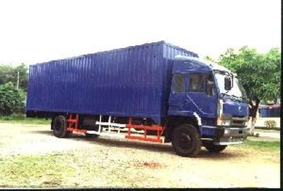 Chenglong  LZ5110XXYMP Box transport vehicle