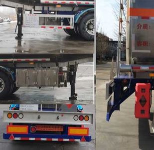 Qi Ji  QLZ9402GYY Aluminum alloy oil transport semi-trailer