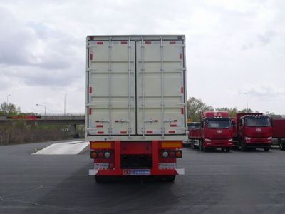 Juntong  JTM9400XXY Box transport semi-trailer