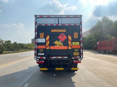 Chusheng  CSC5095XRQ6 Flammable gas box transport vehicle