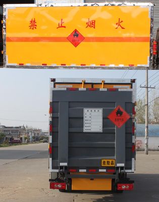 Cheng Liwei  CLW5040TQPB5 Gas cylinder transport vehicle