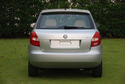 FABIA SVW7168DSD Sedan