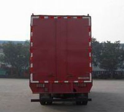 Chenglong  LZ5060XXYM3AA Box transport vehicle