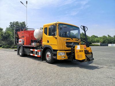 Yingda  FTT5180TXBPM4F Asphalt pavement thermal regeneration repair vehicle