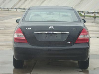 BYD  QCJ7150ET1 Sedan