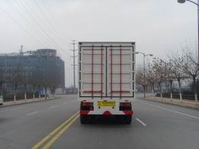 Taicheng  LHT9380XXY Box transport semi-trailer