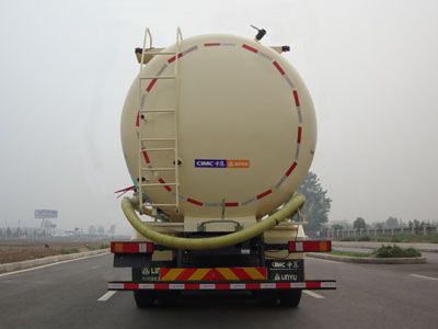 Lingyu  CLY5311GFLSQR Low density powder material transport vehicle