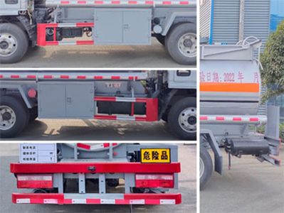 Cheng Li  CL5070GRY6 Flammable liquid tank transport vehicle