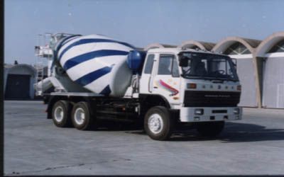 Dongfeng  EQ5254GJB Concrete mixing transport vehicle