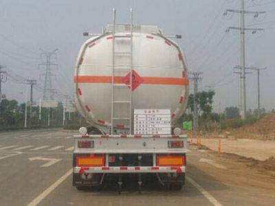 Yongqiang  YQ9403GYYCF2 Oil transport semi-trailer