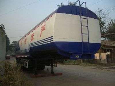 Xianda XT9400GYYOil transport semi-trailer