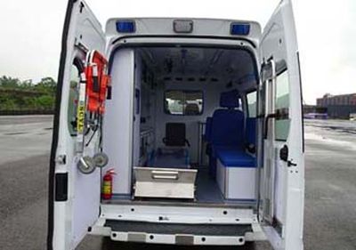 Shenglu  SLT5043XJHE1W ambulance