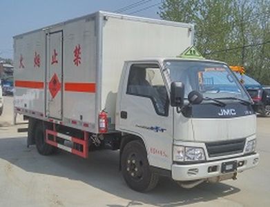 Cheng Liwei  CLW5043XRYJ5 Flammable liquid box transport vehicle