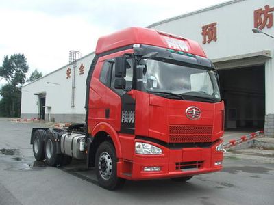 Jiefang AutomobileCA4220P66K2T2AEFlat head diesel semi-trailer tractor