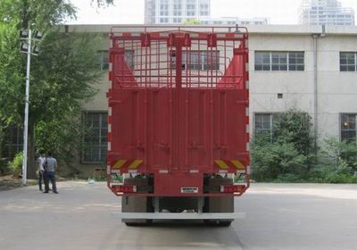 Haowo  ZZ5317CCQN466GE1 Livestock and poultry transport vehicles